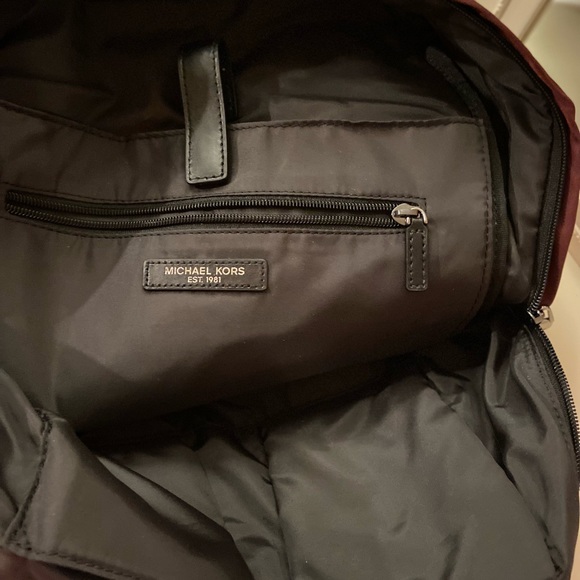 Micheal Kors backpack - Picture 2 of 4